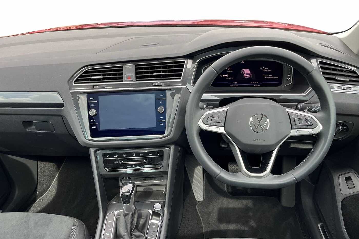Volkswagen Tiguan PA Elegance EVO 1.5 TSI 150PS 7-speed DSG 5 door