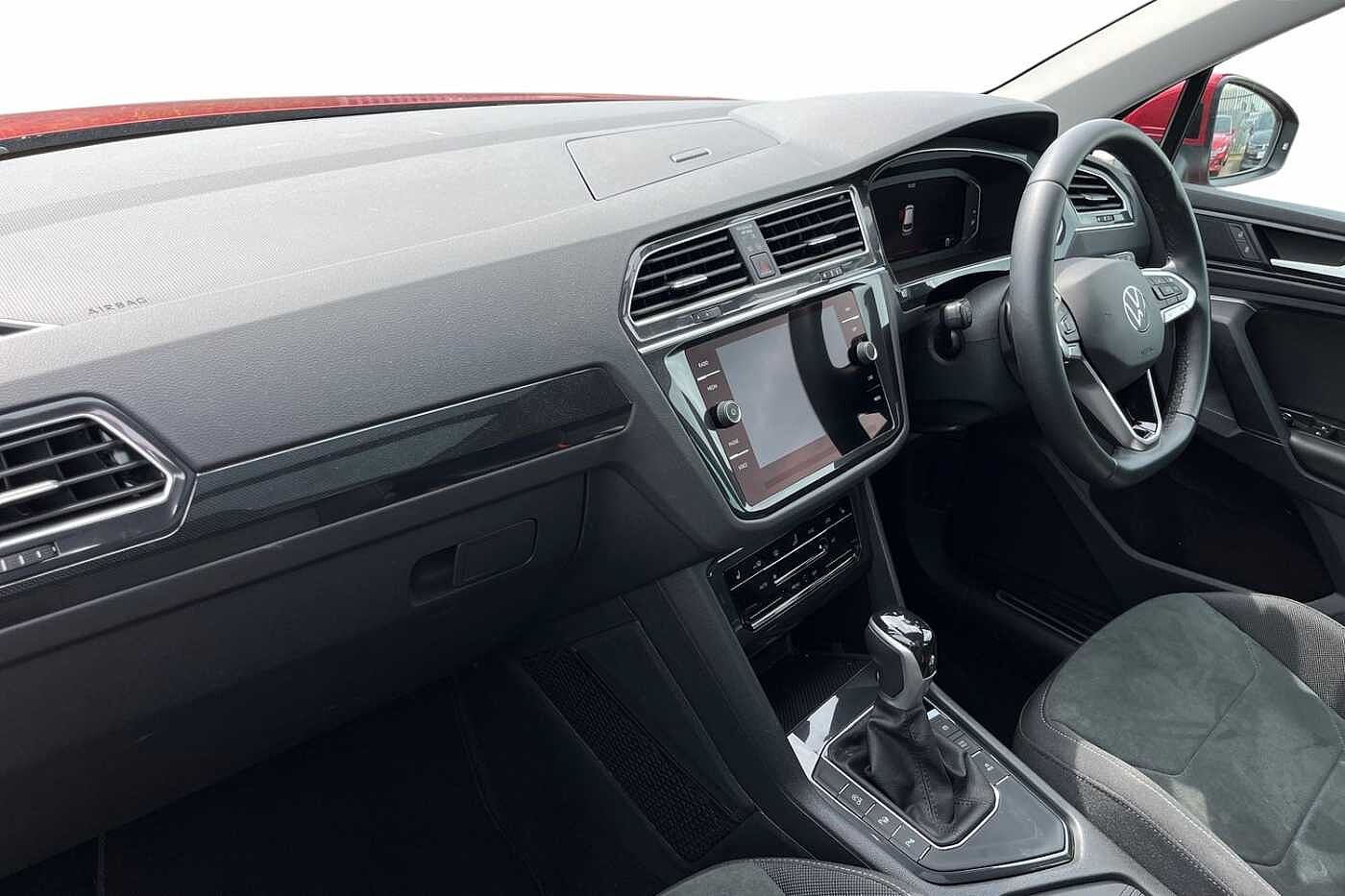 Volkswagen Tiguan PA Elegance EVO 1.5 TSI 150PS 7-speed DSG 5 door